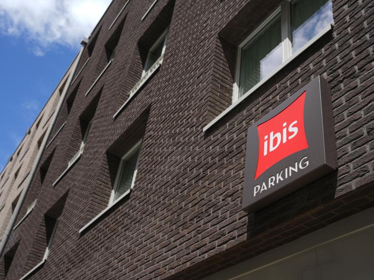 Ibis Paris Gare Montparnasse Catalogne Hotel Bagian luar foto
