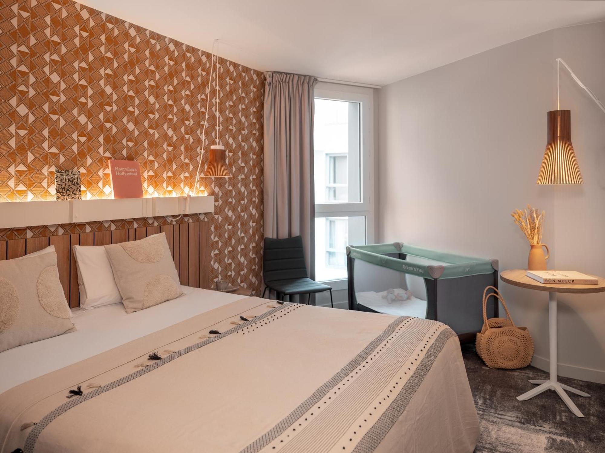 Ibis Paris Gare Montparnasse Catalogne Hotel Bagian luar foto