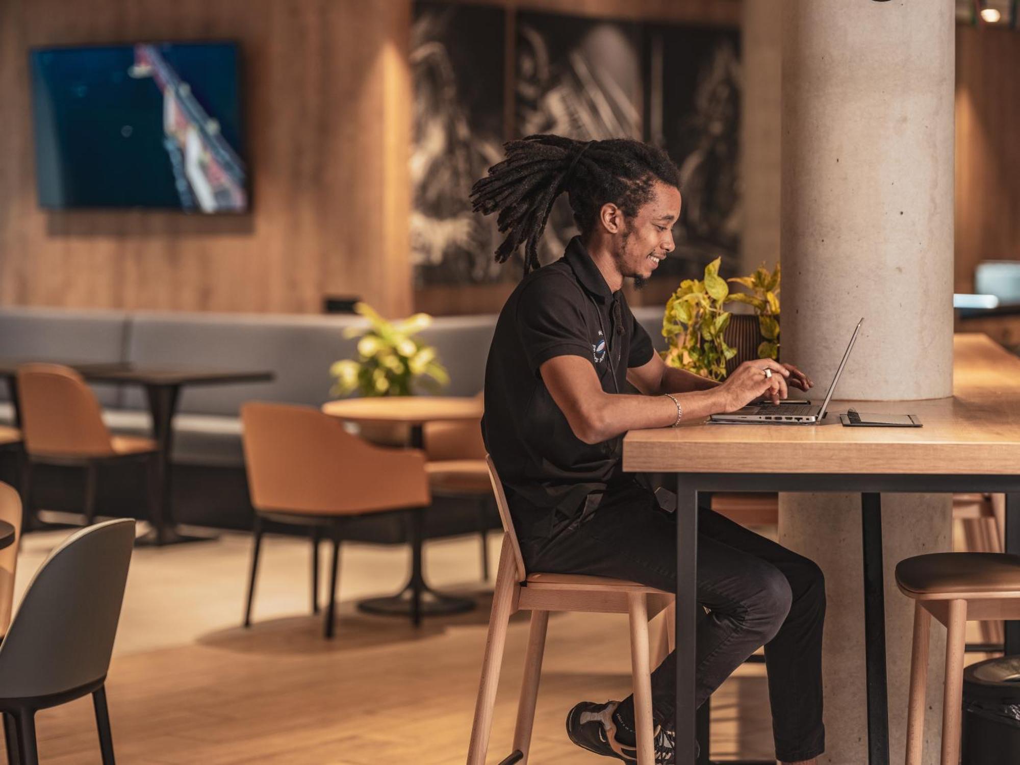 Ibis Paris Gare Montparnasse Catalogne Hotel Bagian luar foto